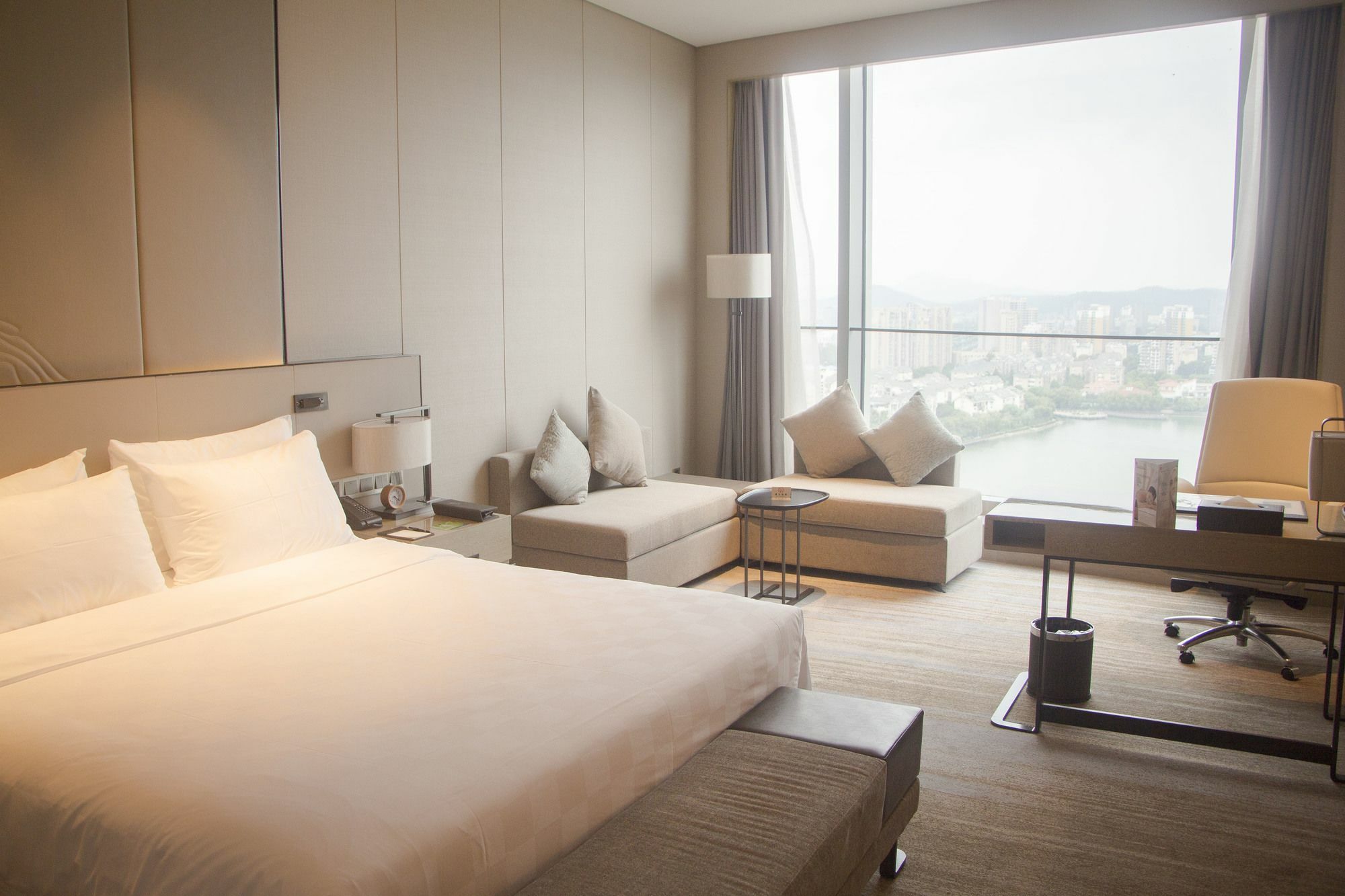 Nanjing Golden Eagle Summit Hotel Exterior photo